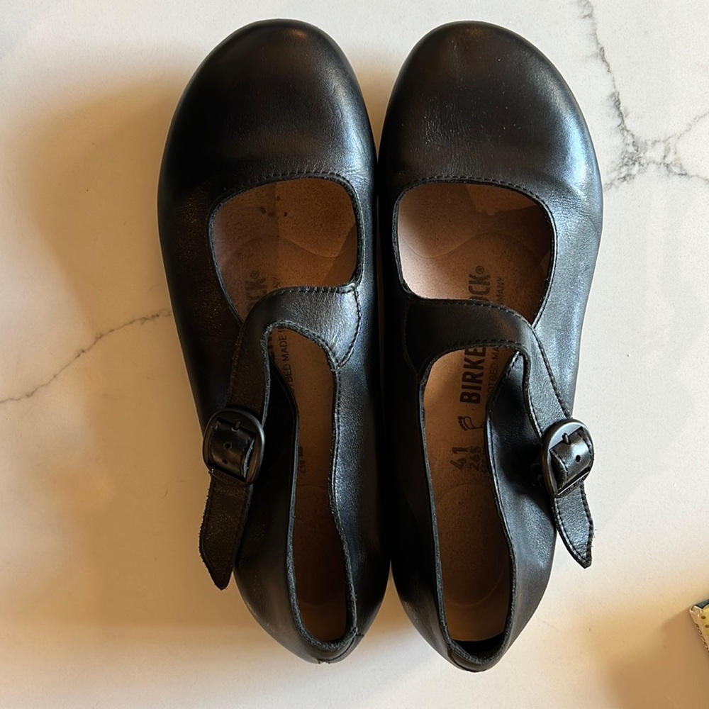 Birkenstock Tracy, size 41. Black leather outer. Worn about 5-6 times.